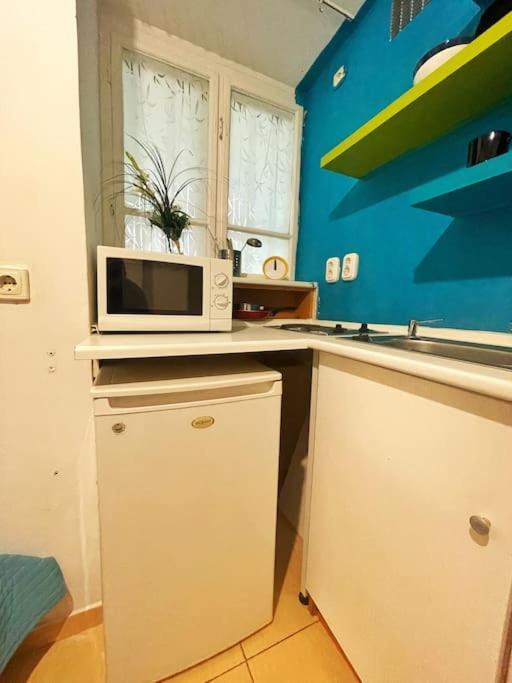 Budget Flat In The Center Budapest Extérieur photo